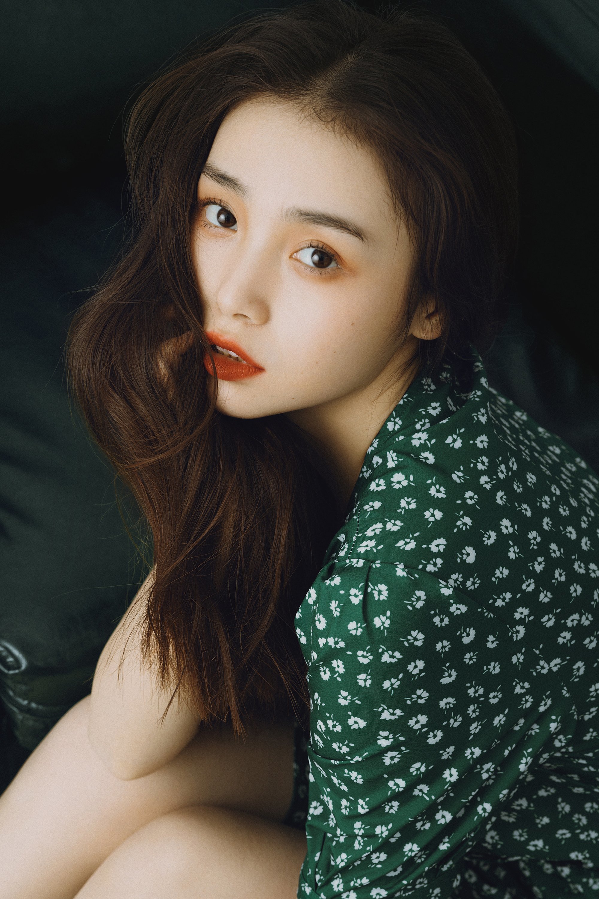 女孩最新时尚照片，潮流摄影技巧与社交媒体影响力解析